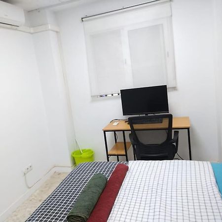 Appartment As A Service. Book It Now مالقة المظهر الخارجي الصورة