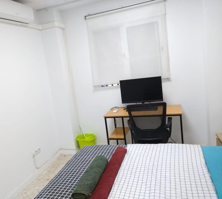 Appartment As A Service. Book It Now مالقة المظهر الخارجي الصورة