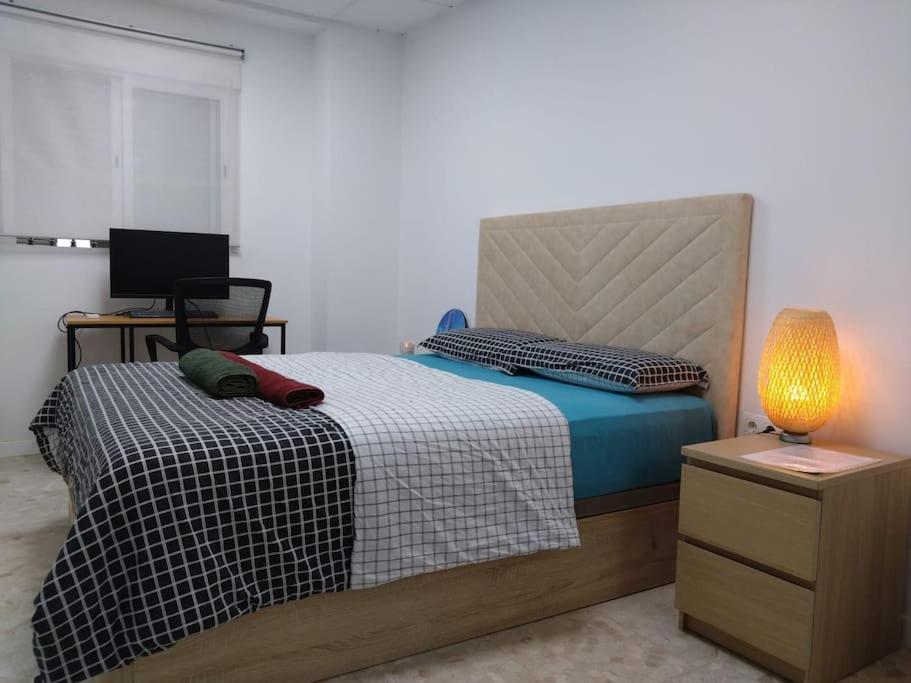 Appartment As A Service. Book It Now مالقة المظهر الخارجي الصورة