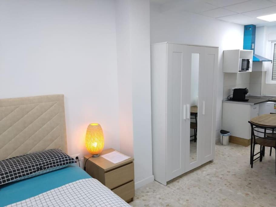 Appartment As A Service. Book It Now مالقة المظهر الخارجي الصورة
